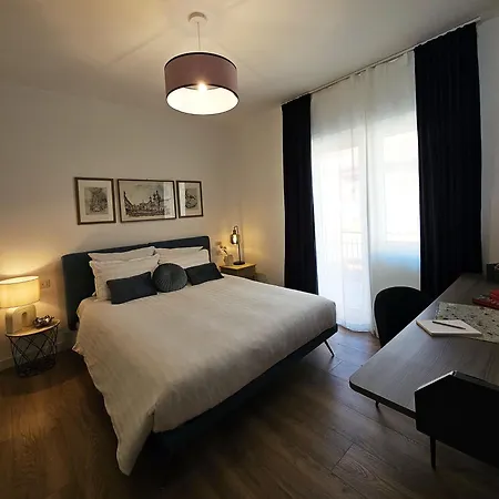 B&B Domus Teano Luxury Rooms